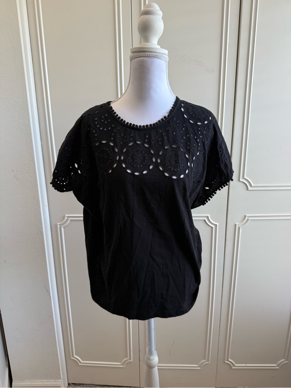 Boden Black Eyelet Trim Short Sleeve Blouse